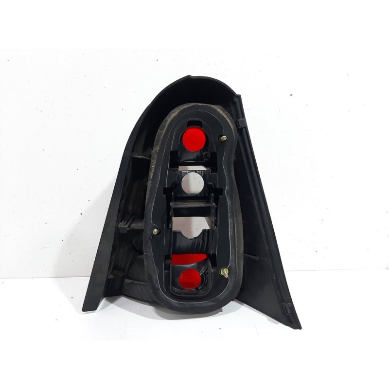 PILOTO TRASERO IZQUIERDO 1688202764L  - imagen 2