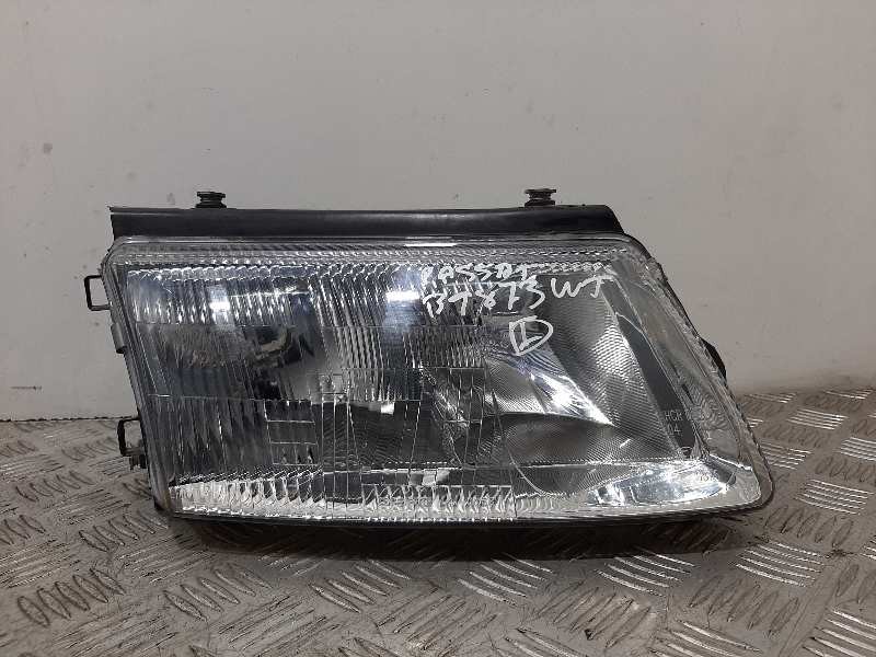 Recambio de faro derecho para volkswagen passat berlina (3b2) comfortline referencia OEM IAM   