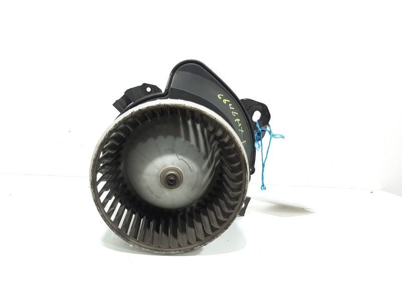 Recambio de motor calefaccion para opel corsa d expression referencia OEM IAM 13335075  