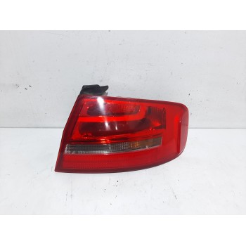 PILOTO TRASERO DERECHO 8K5945096AA 