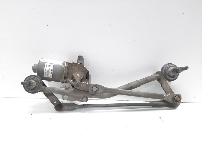 Recambio de motor limpia delantero para ford fiesta (cbk) ambiente referencia OEM IAM 1740714  