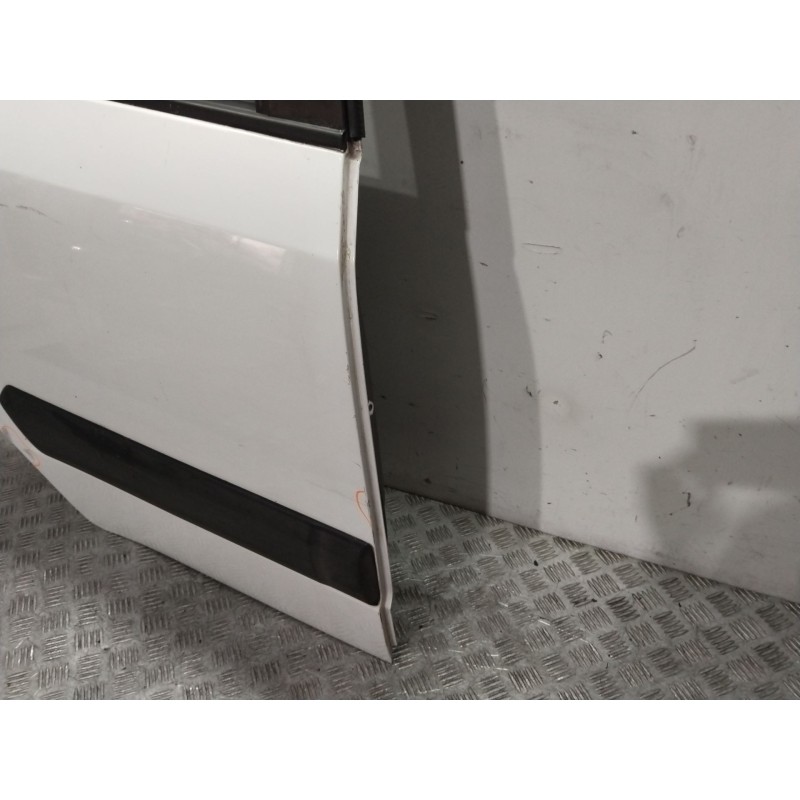 PUERTA TRASERA DERECHA 6800379J00  - imagen 2