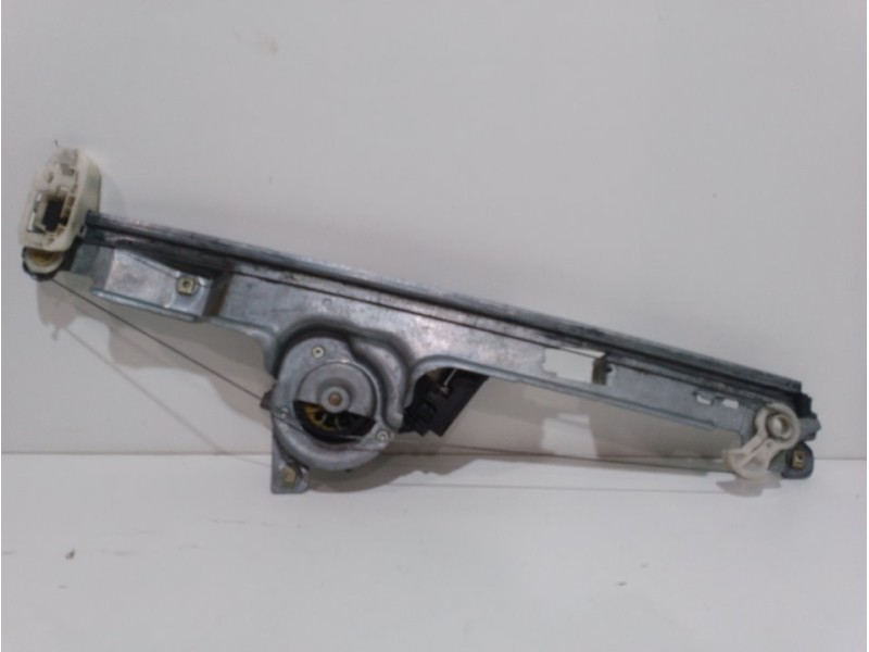 Recambio de elevalunas delantero izquierdo para renault scenic ii confort dynamique referencia OEM IAM 402046A  