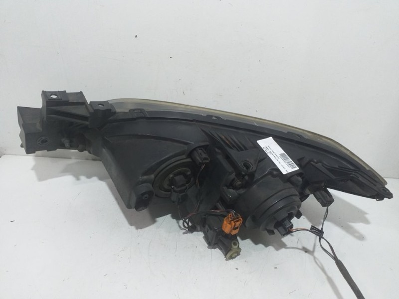 Recambio de faro derecho para mazda 3 berlina (bk) 1.6 crdt active referencia OEM IAM   