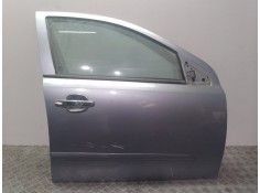 Recambio de puerta delantera derecha para opel astra h berlina cosmo referencia OEM IAM 13162875 PLATA 