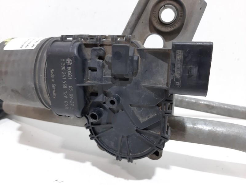 Recambio de motor limpia delantero para opel astra gtc cosmo referencia OEM IAM 13111211  