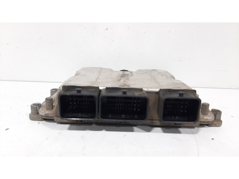 Recambio de centralita motor uce para peugeot 307 break / sw (s1) sw referencia OEM IAM 1940CX  