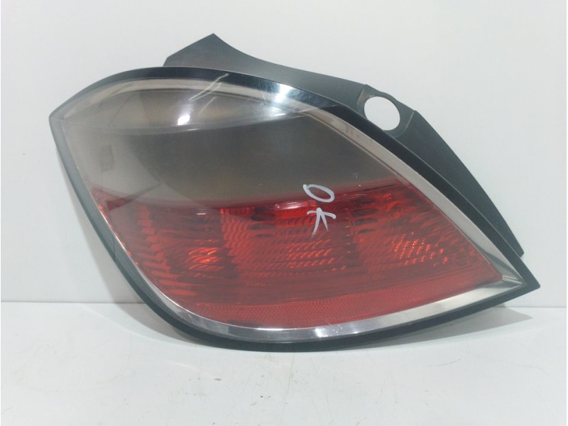 Recambio de piloto trasero izquierdo para opel astra h berlina cosmo referencia OEM IAM   