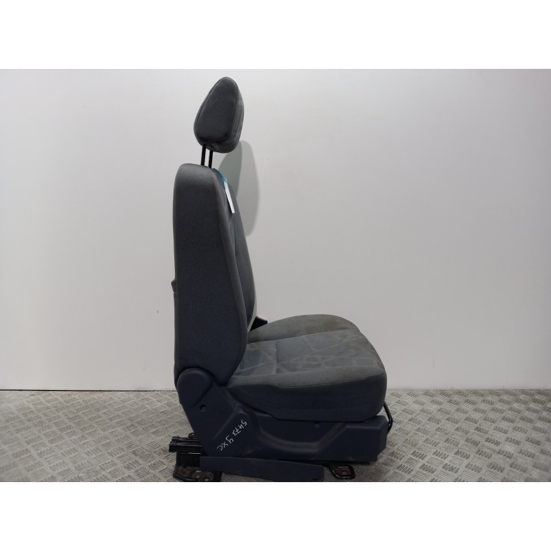 ASIENTO DELANTERO DERECHO 870009F161  - imagen 3