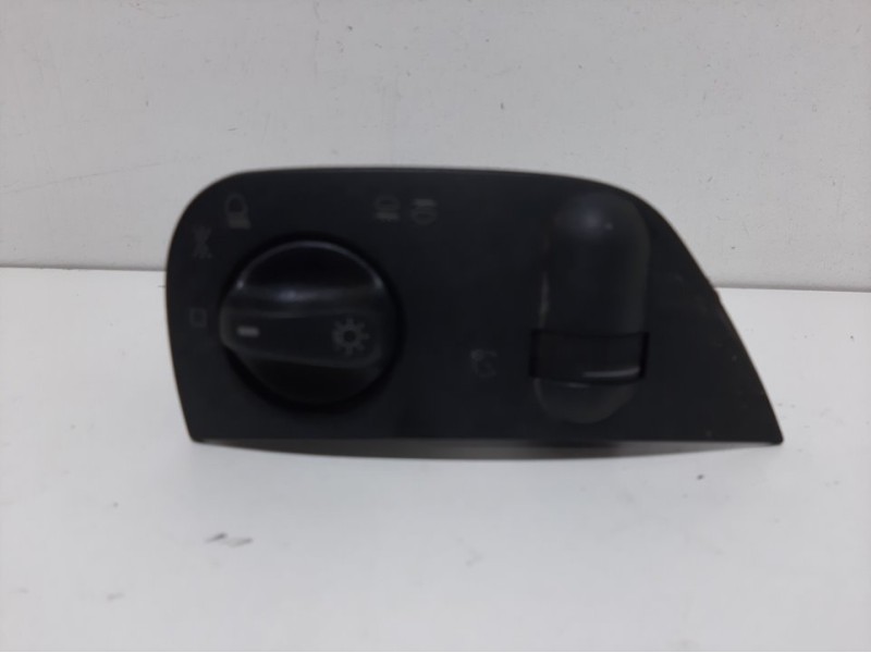 Recambio de mando luces para seat inca (6k9) 1.9 d cl familiar referencia OEM IAM    Recambio de mando luces para seat inca (6k9) 1.9 d cl familiar referencia OEM IAM