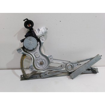 ELEVALUNAS DELANTERO DERECHO 857100D100 AV2621002330 973582100
