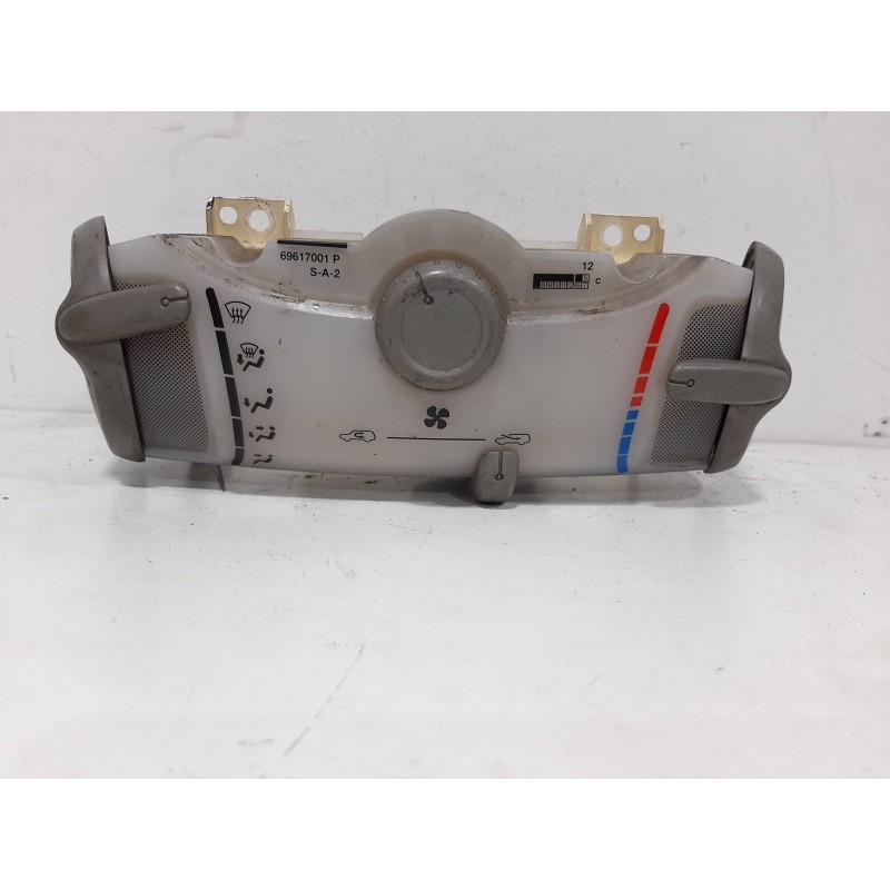 Recambio de mando calefaccion / aire acondicionado para toyota aygo (kgb/wnb) básico referencia OEM IAM 559010H030  