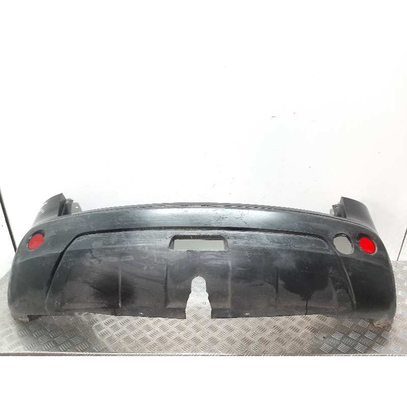 PARAGOLPES TRASERO NEGRO  - imagen 1