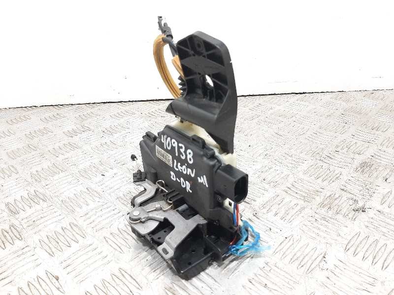 Recambio de cerradura puerta delantera derecha para seat leon (1m1) sport referencia OEM IAM 3B1837016CA  