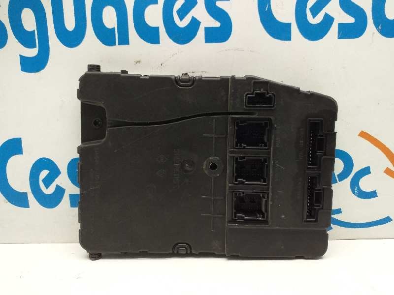 Recambio de caja reles / fusibles para renault scenic ii authentique referencia OEM IAM 8200351182 S118400150C 