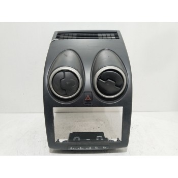 REJILLA AIREADORA CENTRAL 68260JD91A 