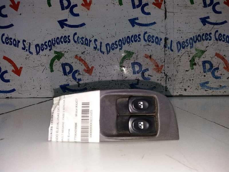 Recambio de mando elevalunas delantero izquierdo para renault megane i fase 2 berlina (ba0) 1.4 16v privilege referencia OEM IAM