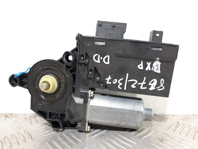 Recambio de motor elevalunas delantero derecho para peugeot 307 (s1) xs referencia OEM IAM 0130821768  