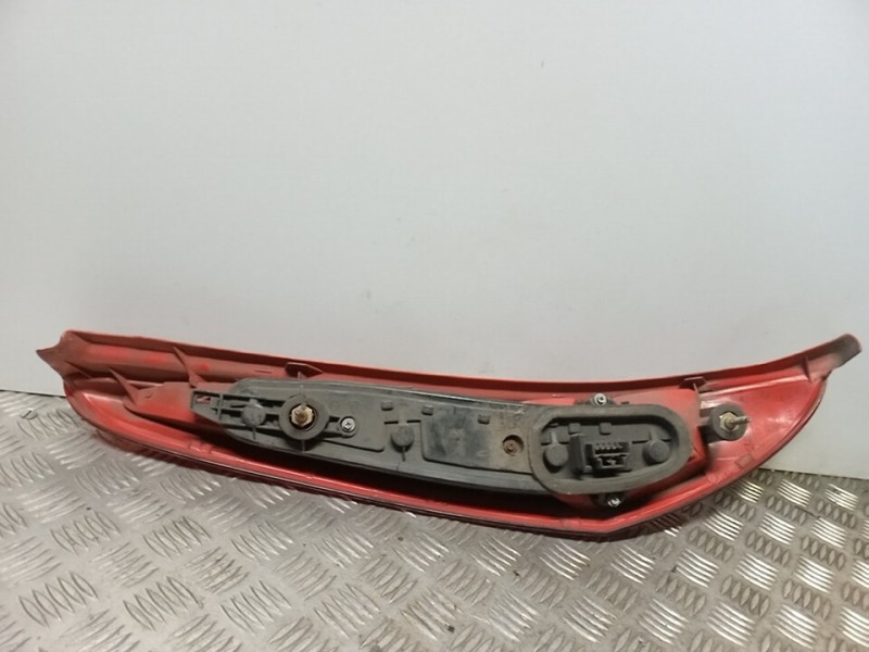 Recambio de piloto trasero derecho para fiat punto berlina (188) referencia OEM IAM    Recambio de piloto trasero derecho para fiat punto berlina (188) referencia OEM IAM