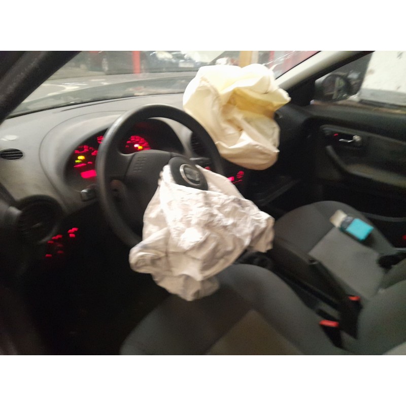 SEAT CORDOBA (6L2) - imagen 4