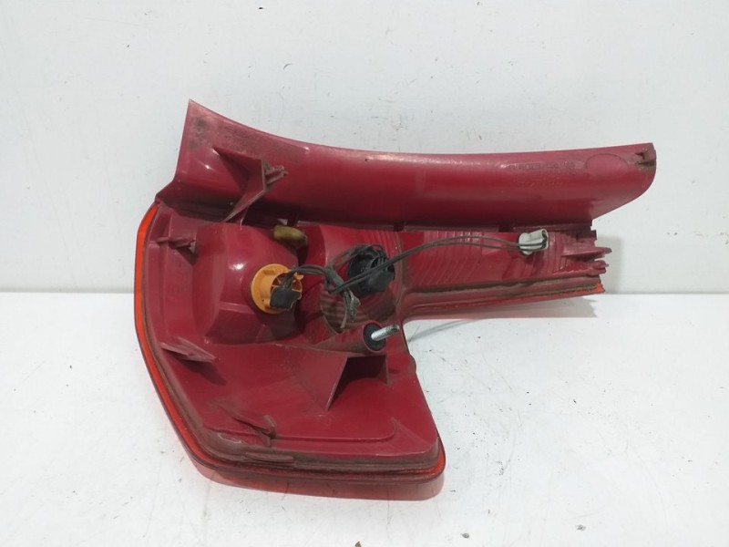 Recambio de piloto trasero izquierdo para citroën c4 berlina sx referencia OEM IAM   