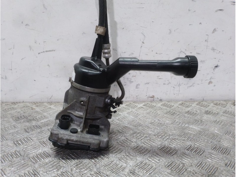 Recambio de bomba direccion para peugeot 308 sport referencia OEM IAM 9684979180  ELECTRICA