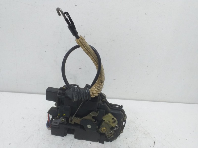 Recambio de cerradura puerta delantera derecha para seat leon (1m1) sport referencia OEM IAM C3B1837016C  