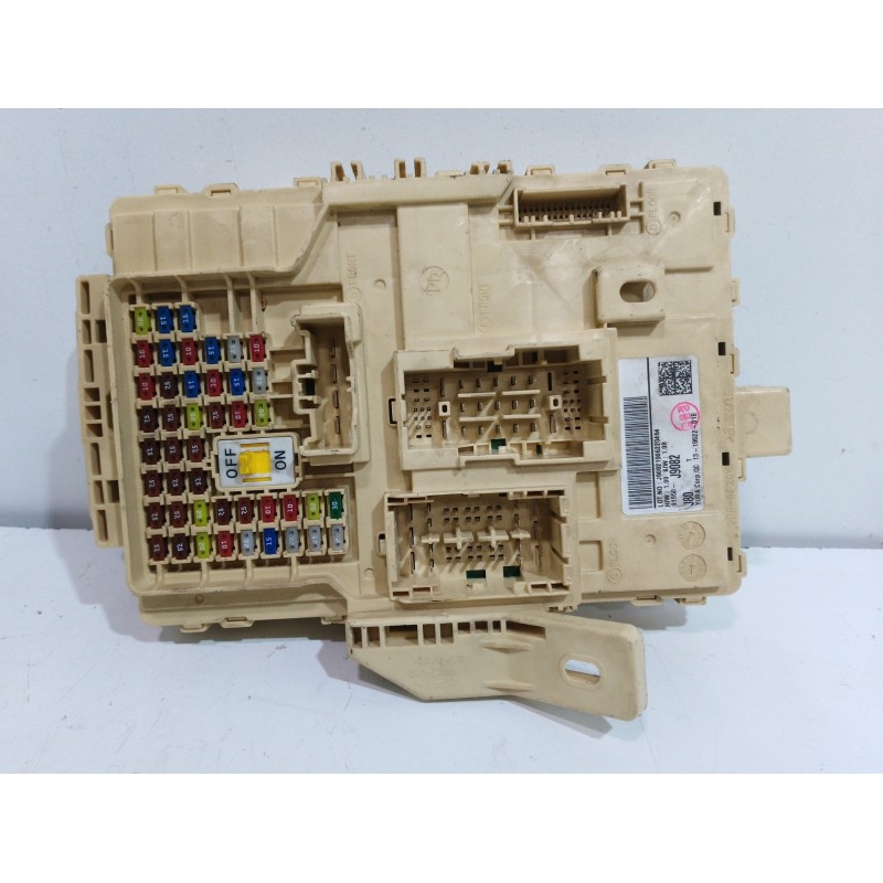 CAJA RELES / FUSIBLES 91950J9082 1319622018  - imagen 1