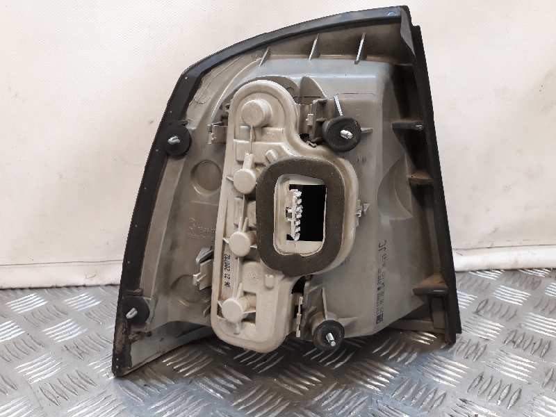 Recambio de piloto trasero izquierdo para opel astra g berlina comfort referencia OEM IAM 09117210  