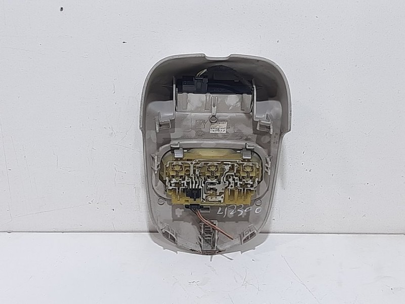 Recambio de luz interior central para peugeot 308 sport referencia OEM IAM   