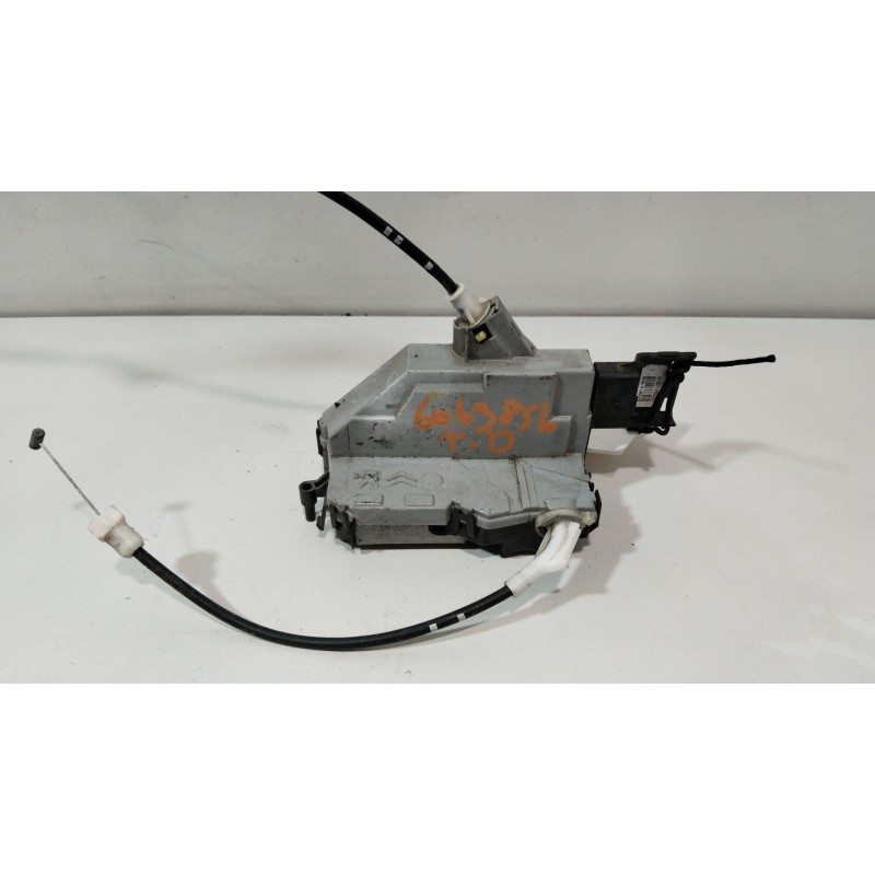 CERRADURA PUERTA TRASERA DERECHA 9138Z2  - imagen 1