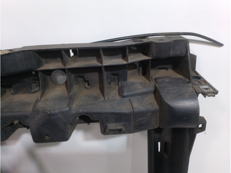 Recambio de panel frontal para peugeot 207 confort referencia OEM IAM   