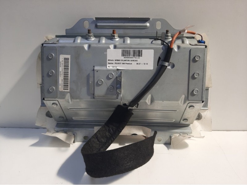 Recambio de airbag delantero derecho para peugeot 308 premium referencia OEM IAM 9681466680 9681466680 