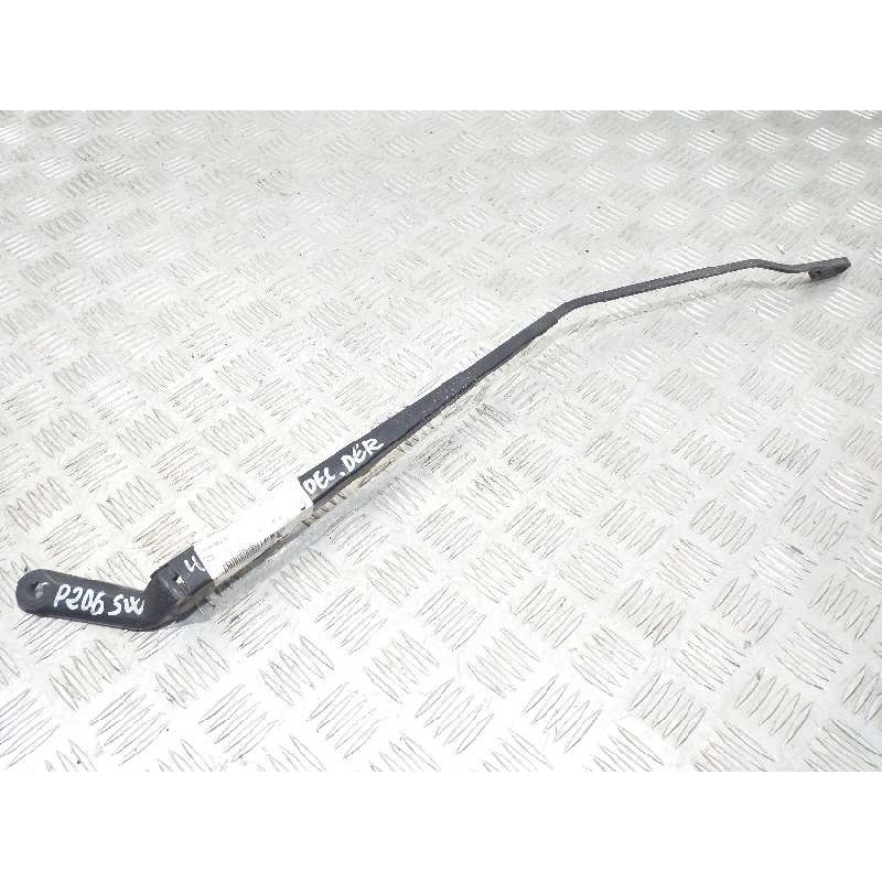 Recambio de brazo limpia delantero derecho para peugeot 206 sw x-line referencia OEM IAM   