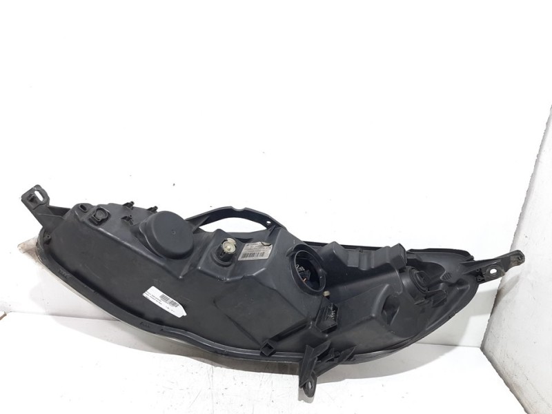 Recambio de faro derecho para peugeot 407 sport referencia OEM IAM    Recambio de faro derecho para peugeot 407 sport referencia OEM IAM