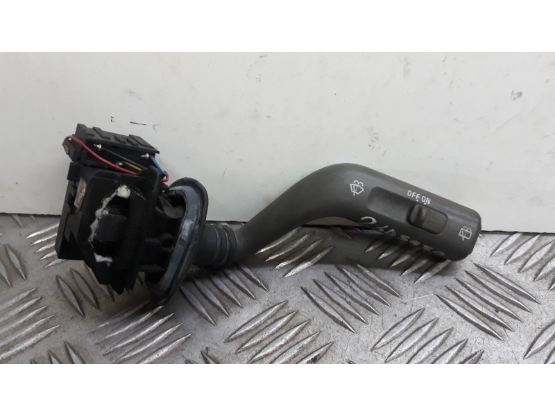 Recambio de mando limpia para volvo v40 familiar 1.9 d+ (85kw) referencia OEM IAM   
