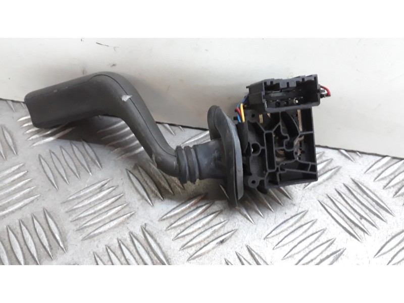 Recambio de mando limpia para volvo v40 familiar 1.9 d+ (85kw) referencia OEM IAM   