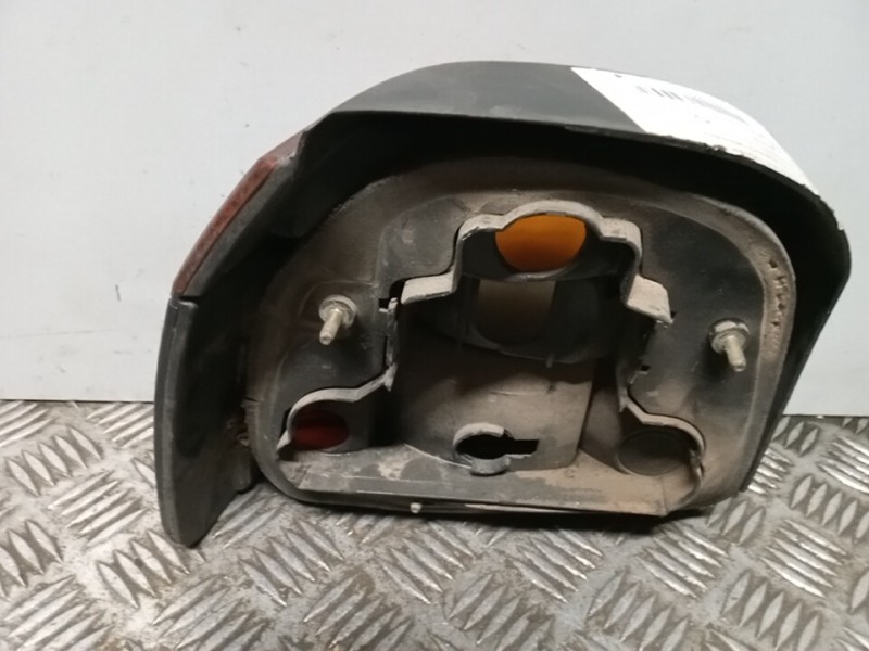 Recambio de piloto trasero derecho para volkswagen golf iii berlina (1h1) cl referencia OEM IAM 1E0945096A  