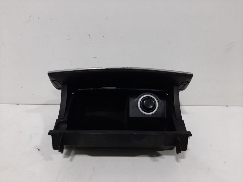 Recambio de cenicero para mercedes-benz clase c (w203) berlina 200 cdi (203.004) referencia OEM IAM   