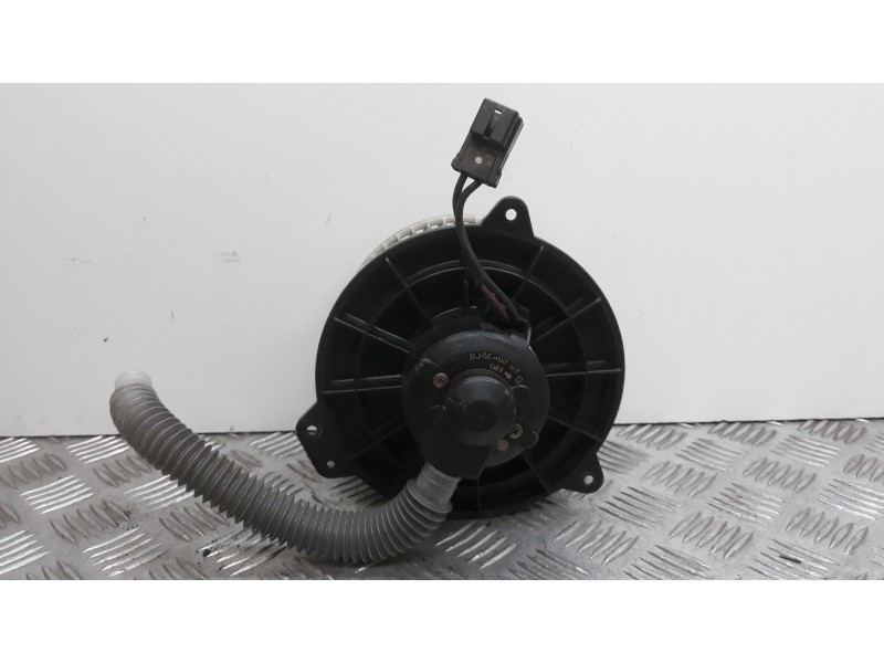 Recambio de motor calefaccion para mazda premacy (cp) touring (85kw) referencia OEM IAM   