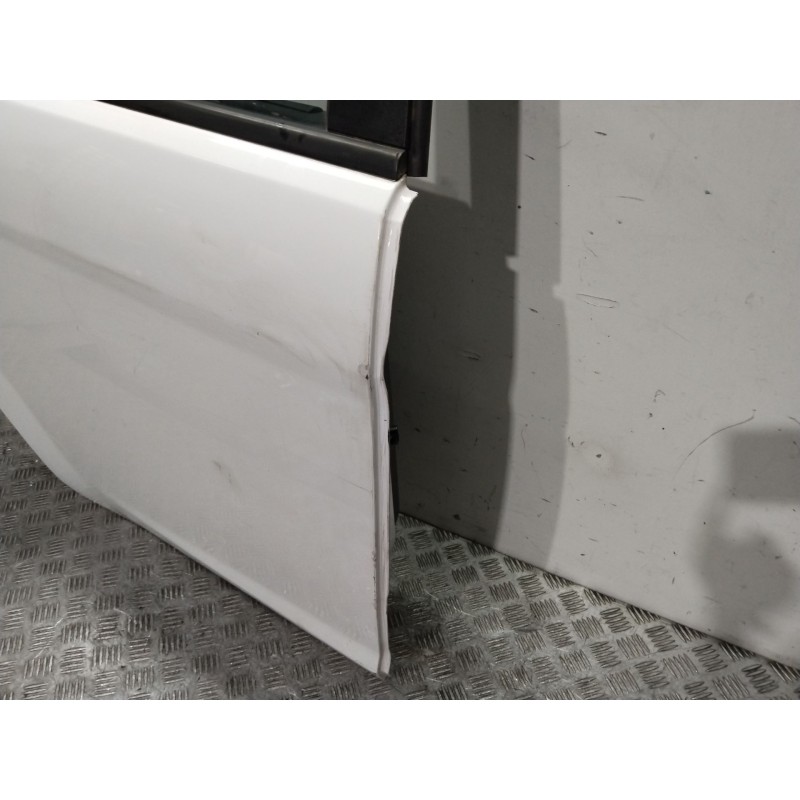 PUERTA TRASERA DERECHA BLANCO  - imagen 2