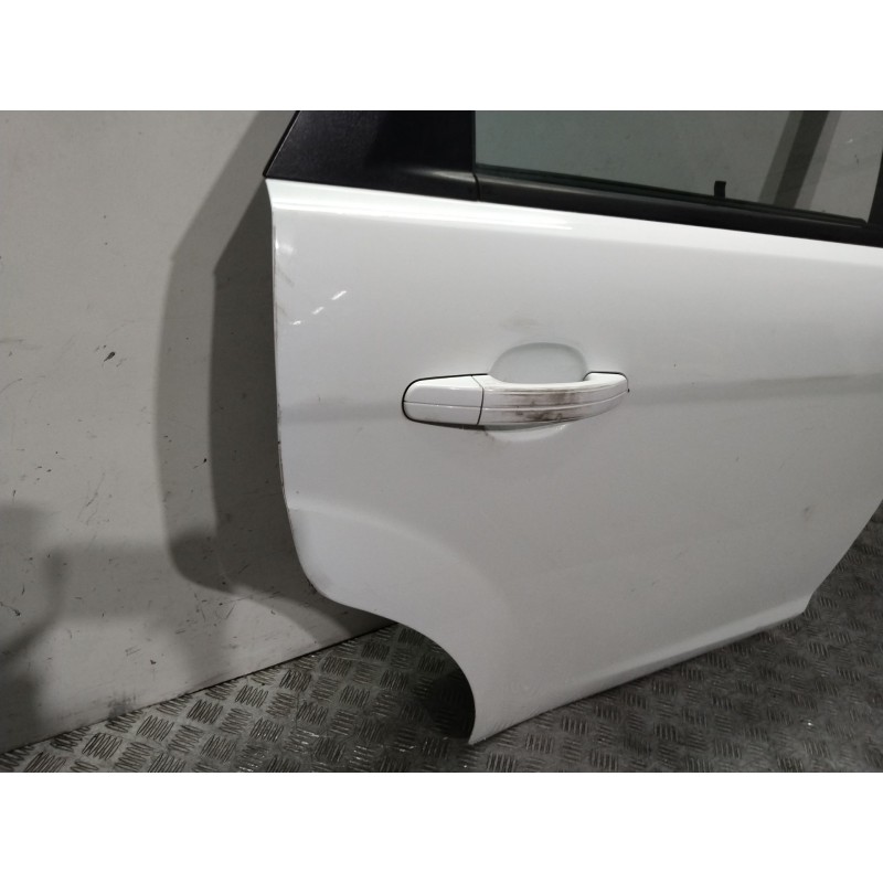 PUERTA TRASERA DERECHA BLANCO  - imagen 3