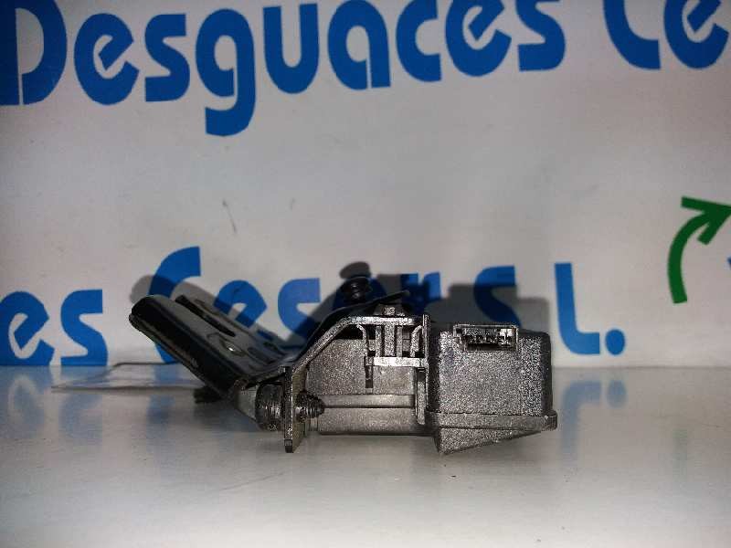 Recambio de cerradura maletero / porton para bmw serie 3 berlina (e46) 318i referencia OEM IAM   