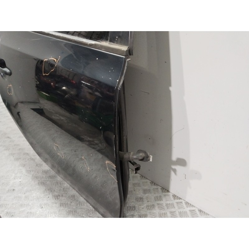 PUERTA TRASERA DERECHA 770042R010  - imagen 2