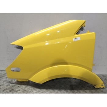 ALETA DELANTERA IZQUIERDA A9066377719 AMARILLO