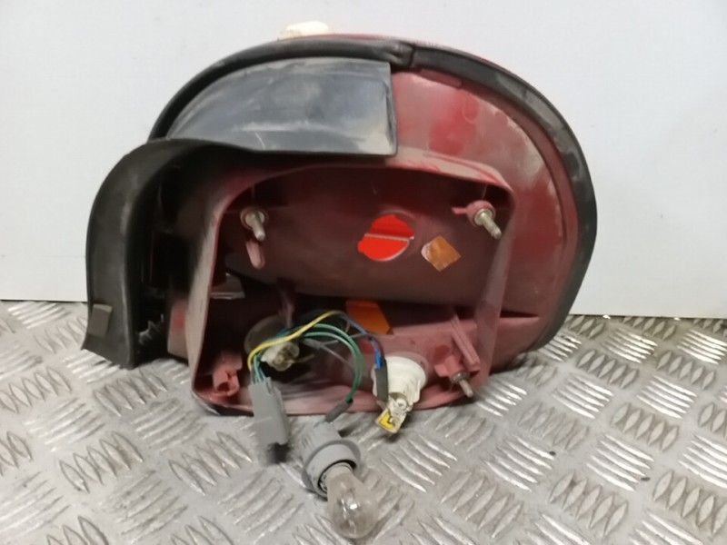 Recambio de piloto trasero izquierdo para hyundai sonata (y4) 2.0 16v cat referencia OEM IAM   