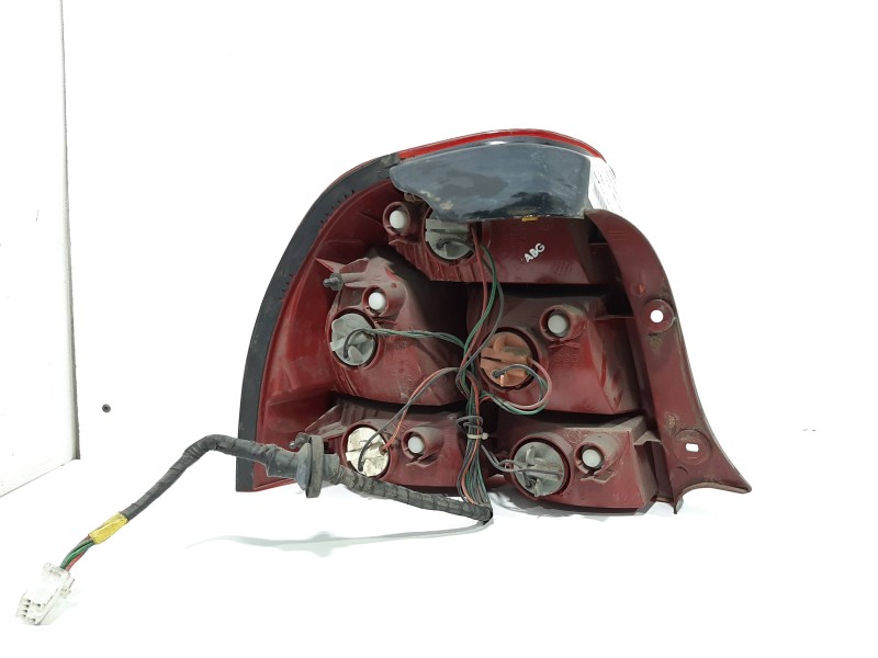 Recambio de piloto trasero derecho para kia shuma ii 1.6 ls 4 berlina referencia OEM IAM 0K2NC51150A   Recambio de piloto trasero derecho para kia shuma ii 1.6 ls 4 berlina referencia OEM IAM 0K2NC51150A