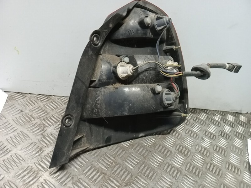 Recambio de piloto trasero izquierdo para daewoo nubira berlina cdx referencia OEM IAM   