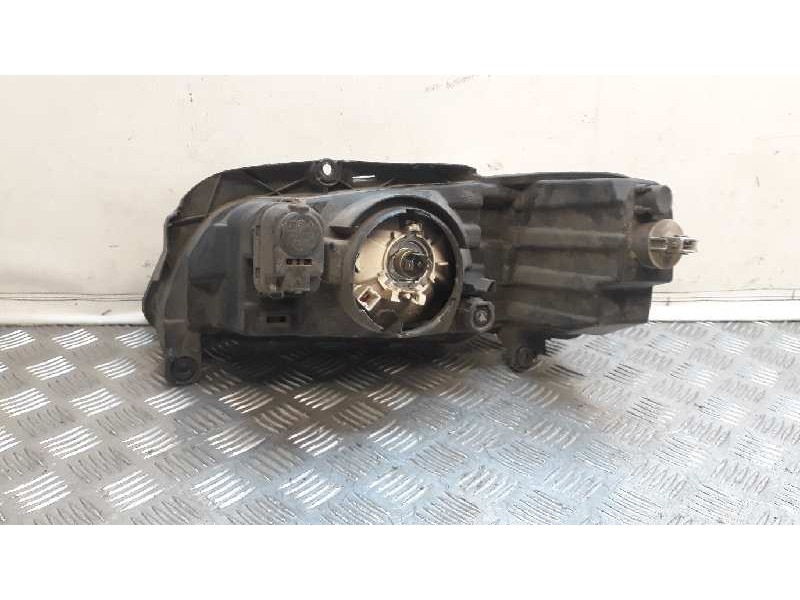 Recambio de faro derecho para peugeot 106 (s2) referencia OEM IAM 6205P4  