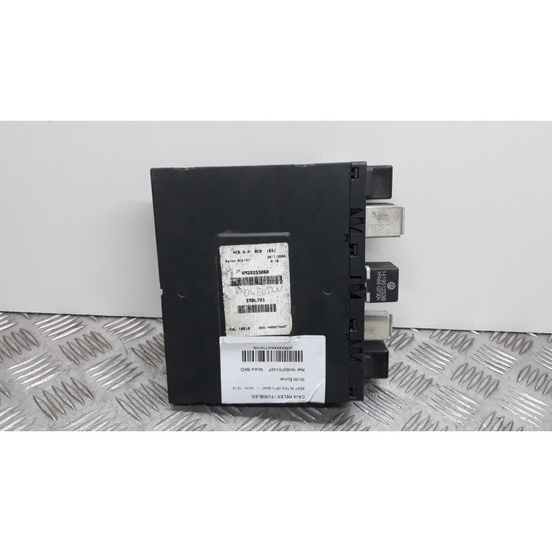 CAJA RELES / FUSIBLES 1K09370149T  - imagen 2